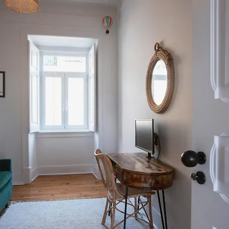 Modern And Luxurious In