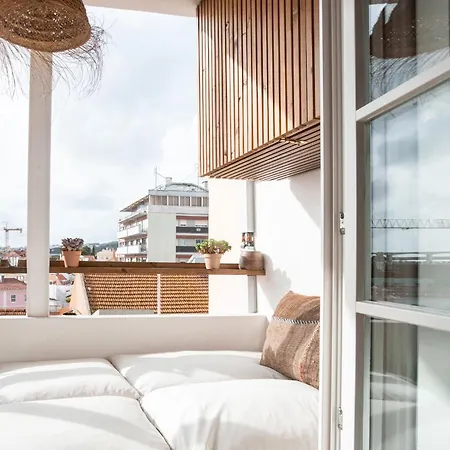 Modern And Luxurious In Лиссабон