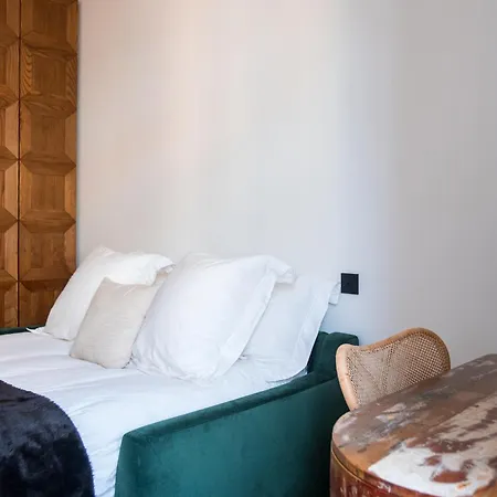 Modern And Luxurious In Апартаменты Лиссабон